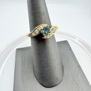 Vintage Blue Topaz Rhinestone Adjustable Ring Glamour Timeless Elegance Retro